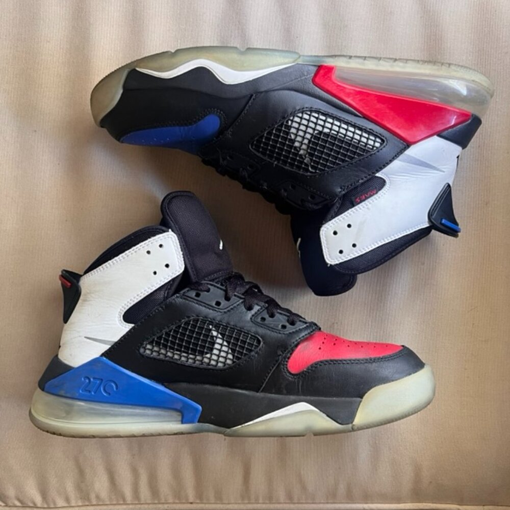 Air Jordan Mars 270 GS , Size 9 (Mens)
